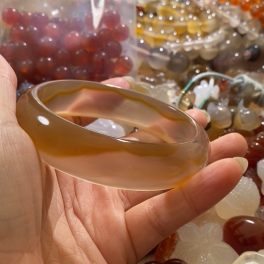 玛瑙/玉髓玛瑙手镯未镶嵌快***子