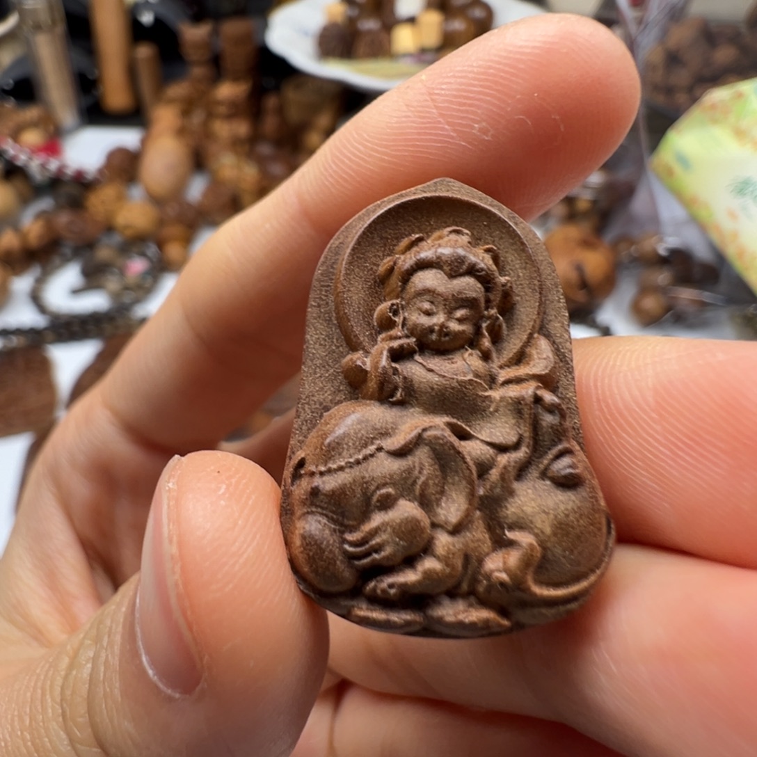 檀香木普贤老山檀