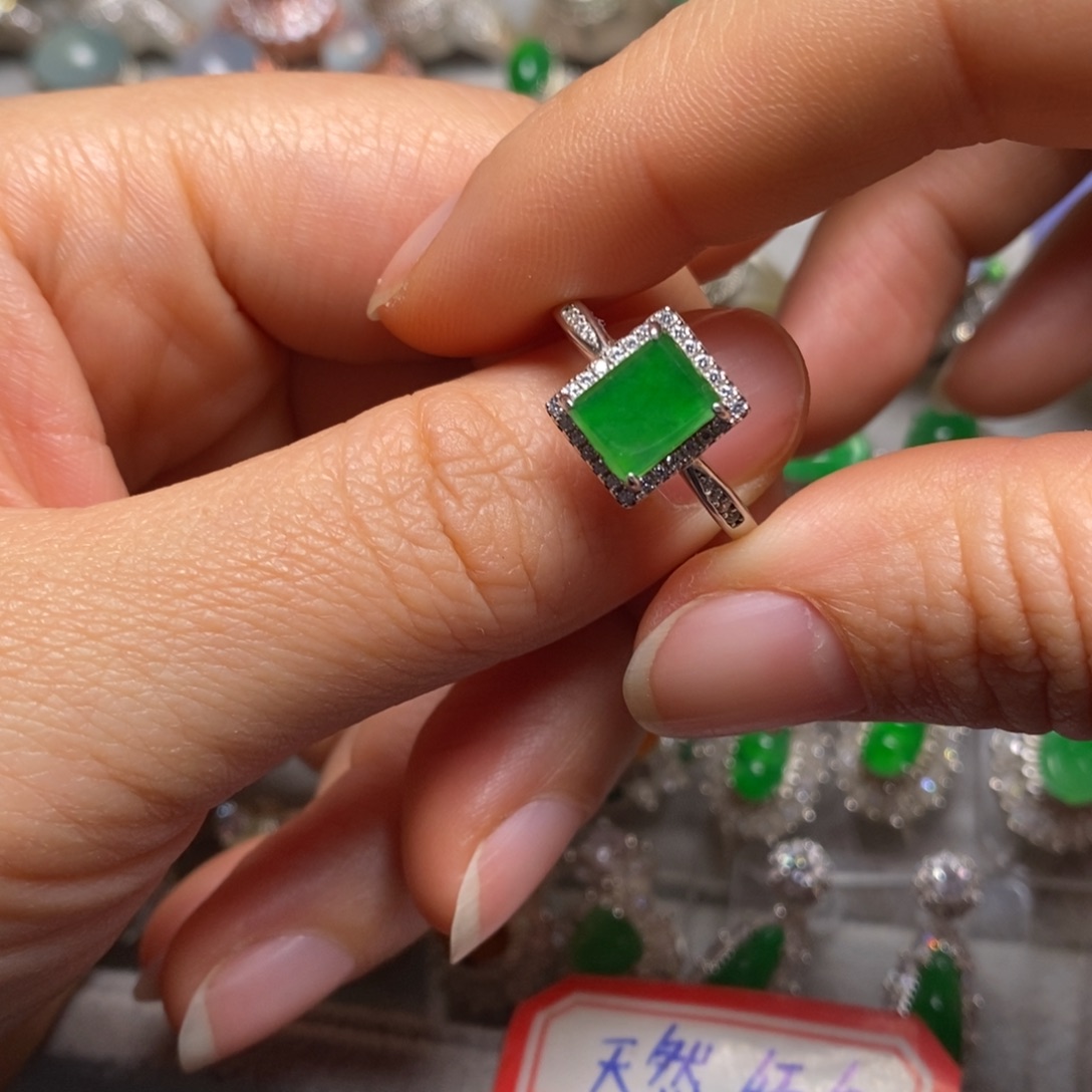 翡翠戒指银S925镶嵌戒指