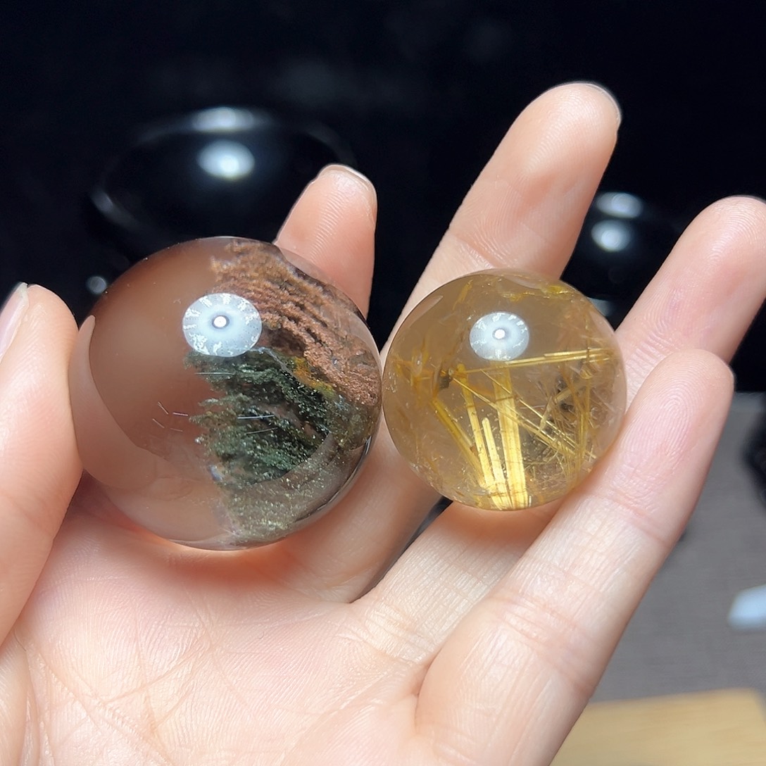 水晶水晶球摆件未镶嵌夏**?