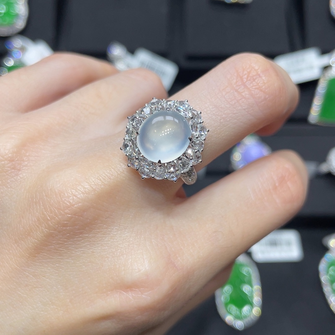 翡翠颈饰18K金镶嵌天然缅甸翡翠a货