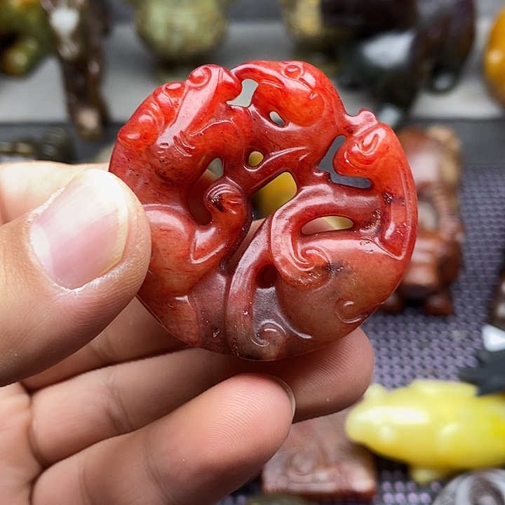 未镶嵌蛇纹石玉颈饰