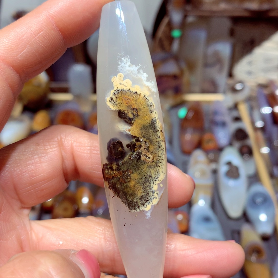 玛瑙/玉髓颈饰未镶嵌