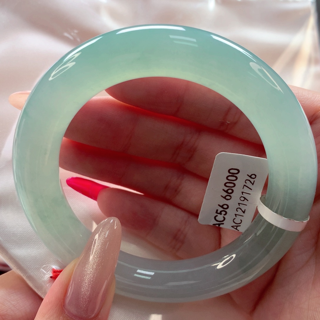 翡翠手镯（圆镯）未镶嵌22（63号）