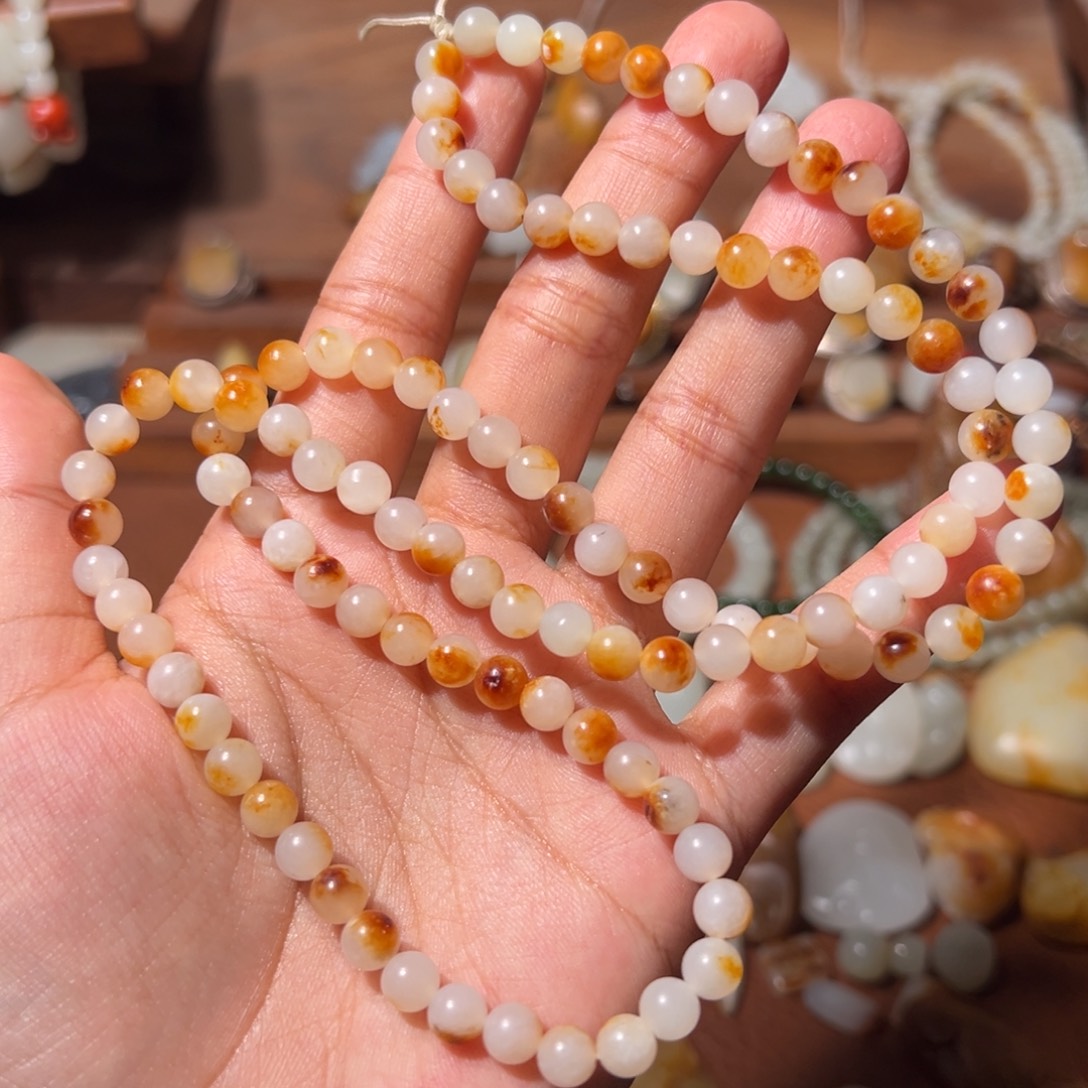 茶***官和田玉未镶嵌颈饰