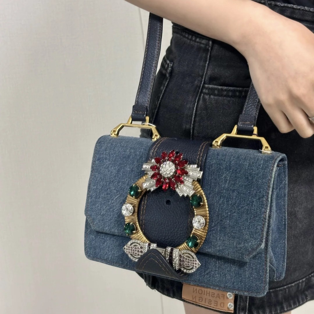 95新 MIU MIU/缪缪 G专属/miumiu牛仔斜挎包/24001