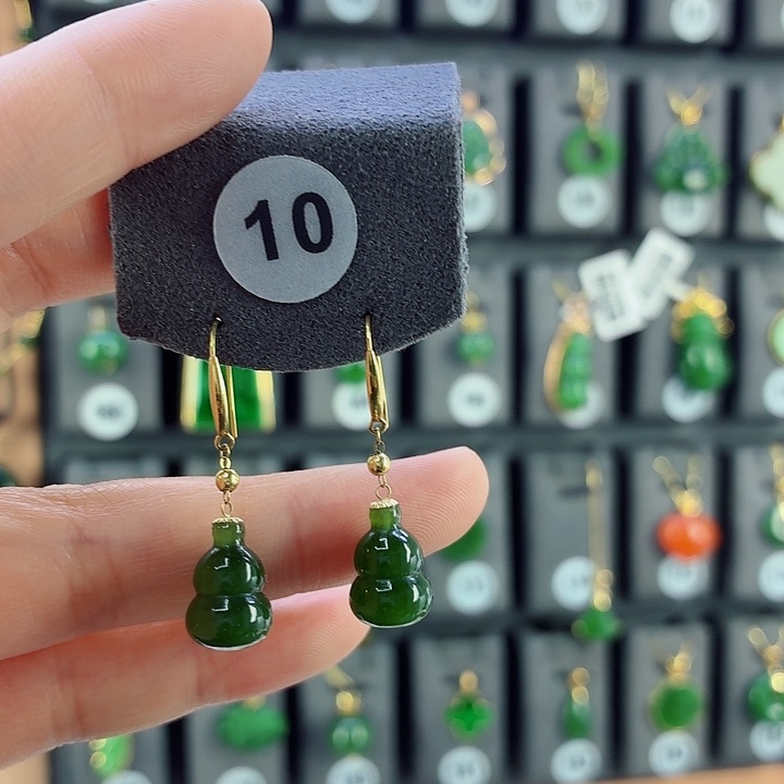 和田玉18K金镶嵌耳饰