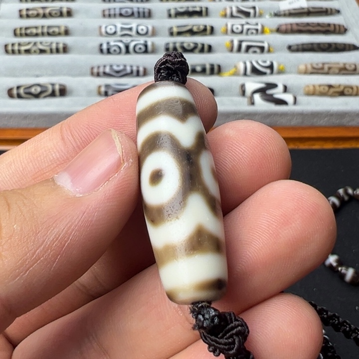 玛瑙/玉髓颈饰合金