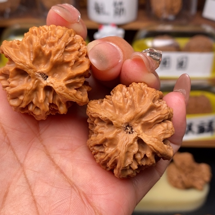 文玩核桃吊坠白***离37全品苹果园