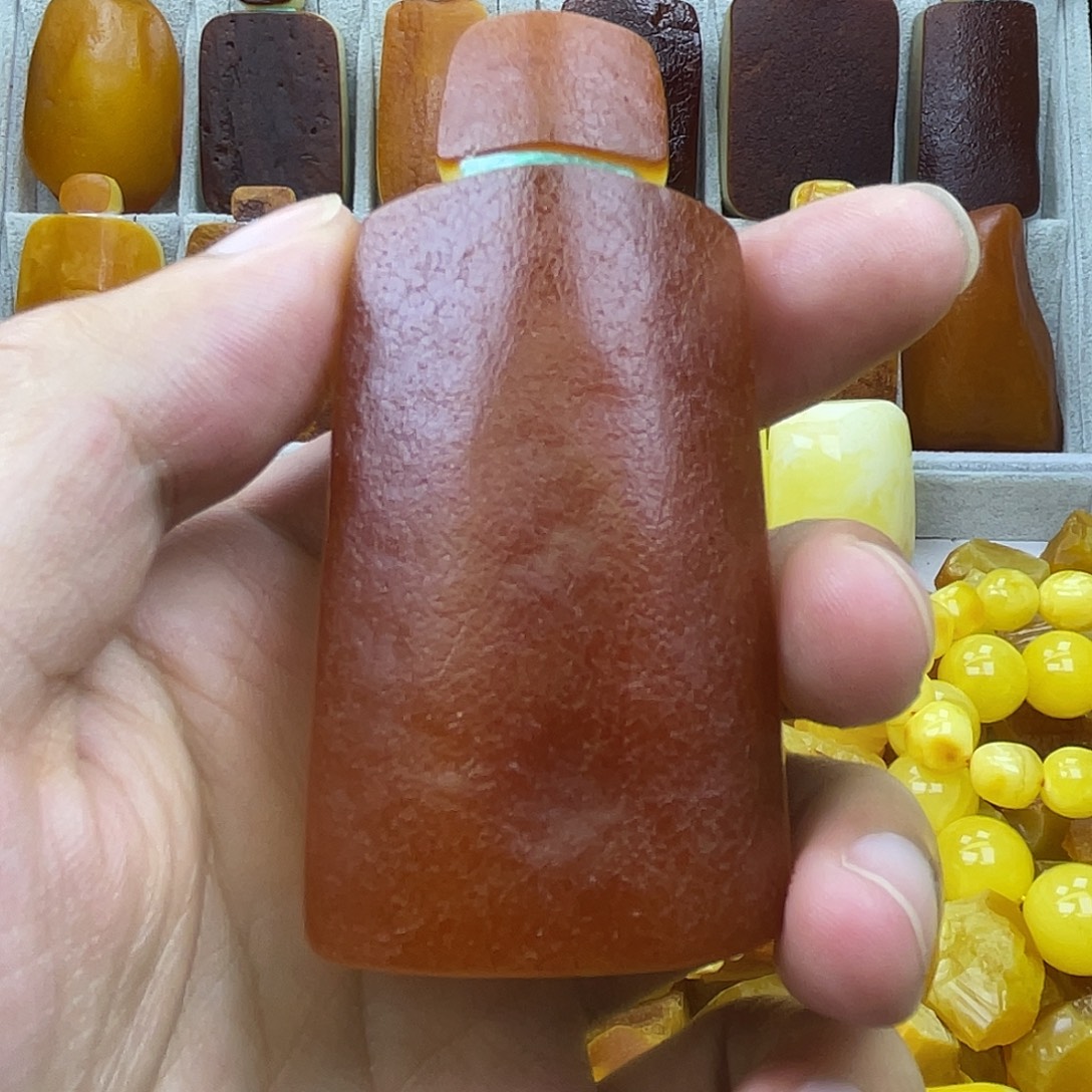 定制蜜蜡未镶嵌切牌