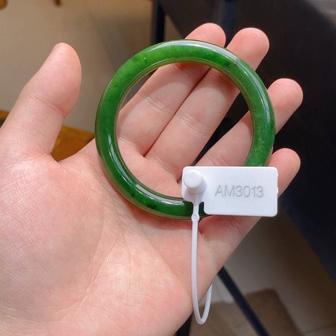 和田玉（碧玉）未镶嵌手镯