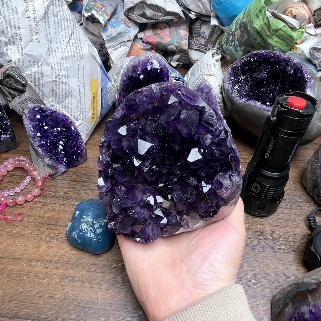 紫晶大型摆件（非配饰）未镶嵌