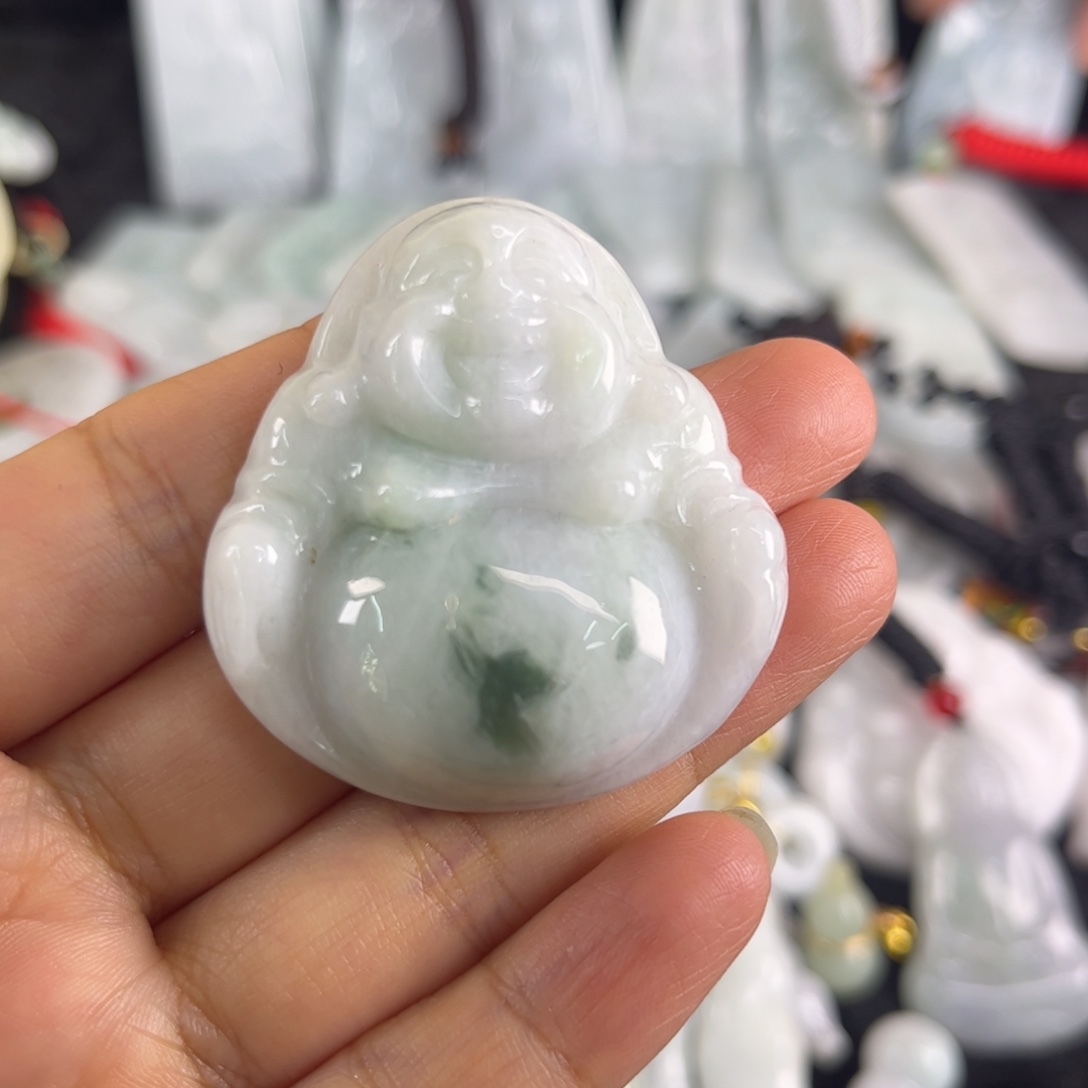 翡翠未镶嵌吊坠(不含链)瑕疵