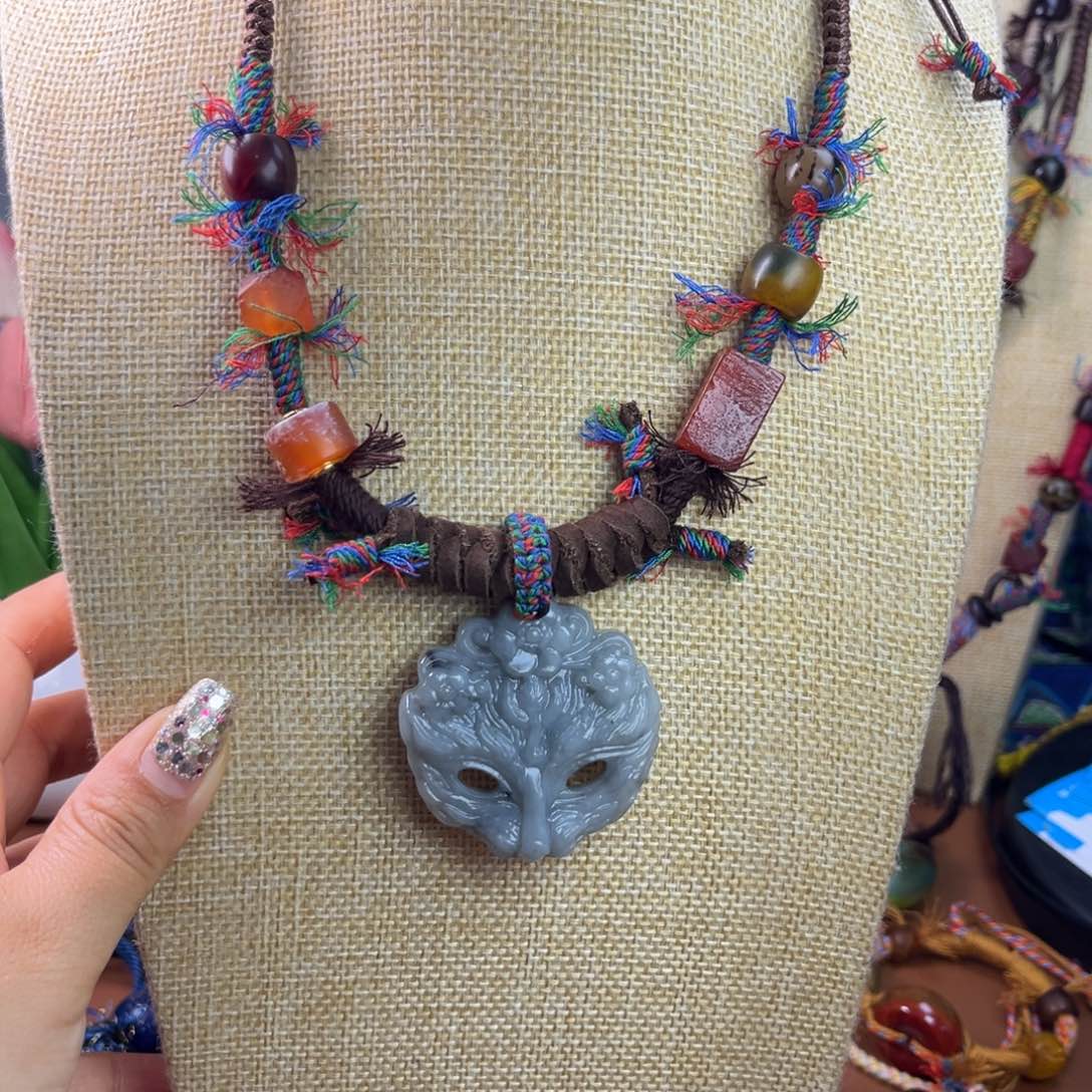 玛瑙/玉髓颈饰未镶嵌