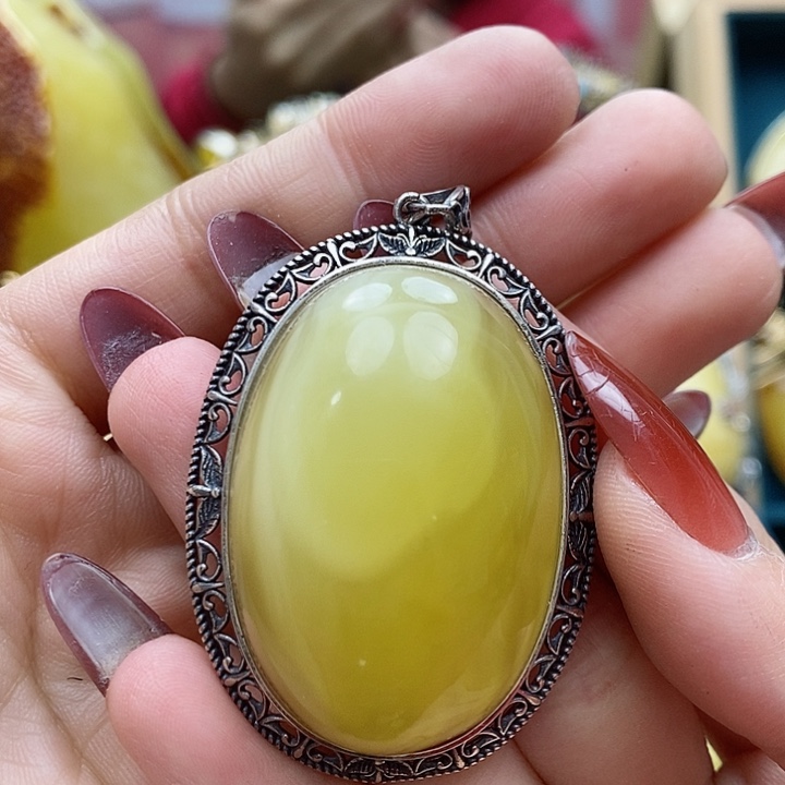 琥珀颈饰银S925镶嵌吊坠