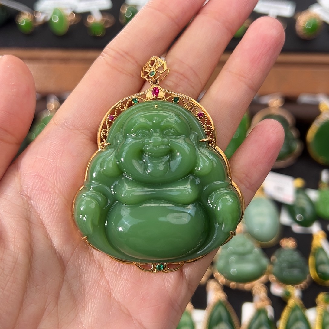 和田玉（碧玉）18K金镶嵌颈饰大佛公47mm 