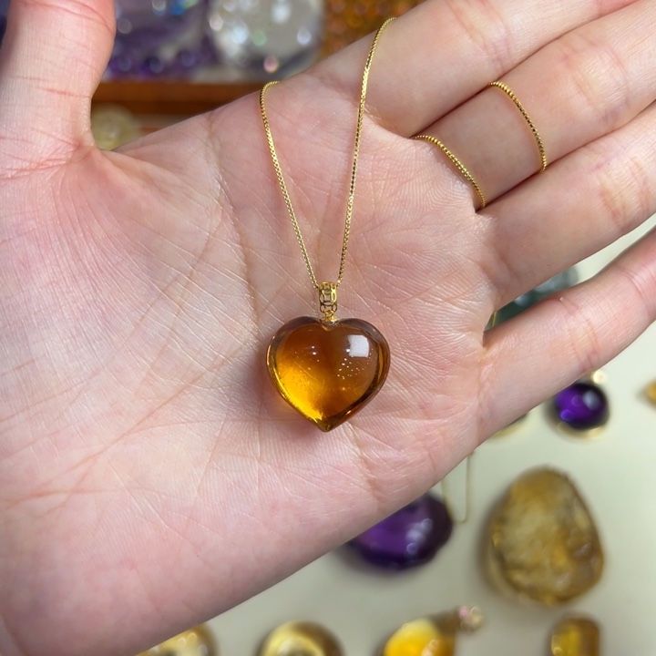 水晶吊坠(赠链)18K金镶嵌