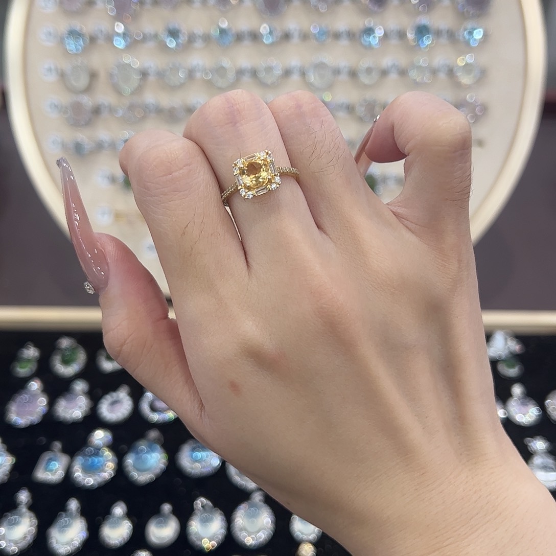 福***_银S925镶嵌戒指黄晶