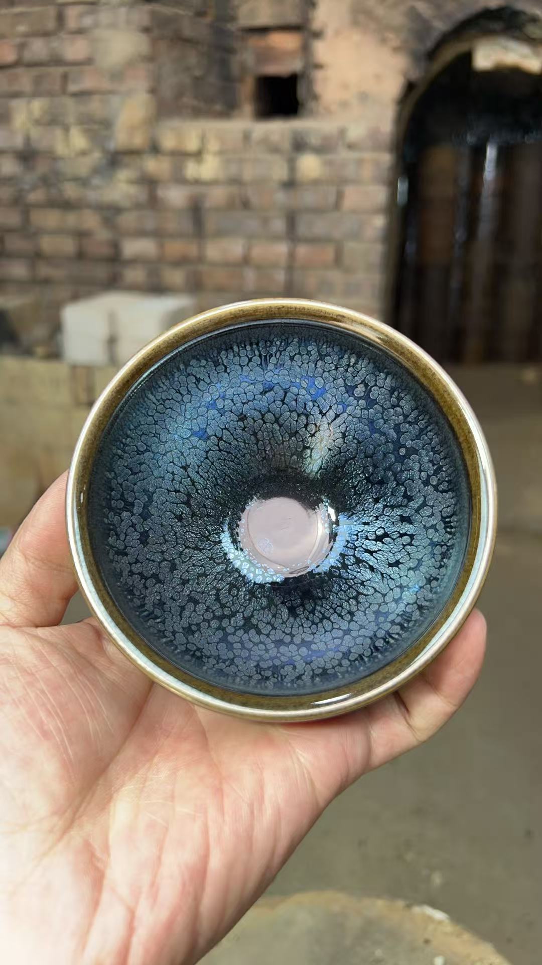 建窑建盏 蓝油滴.