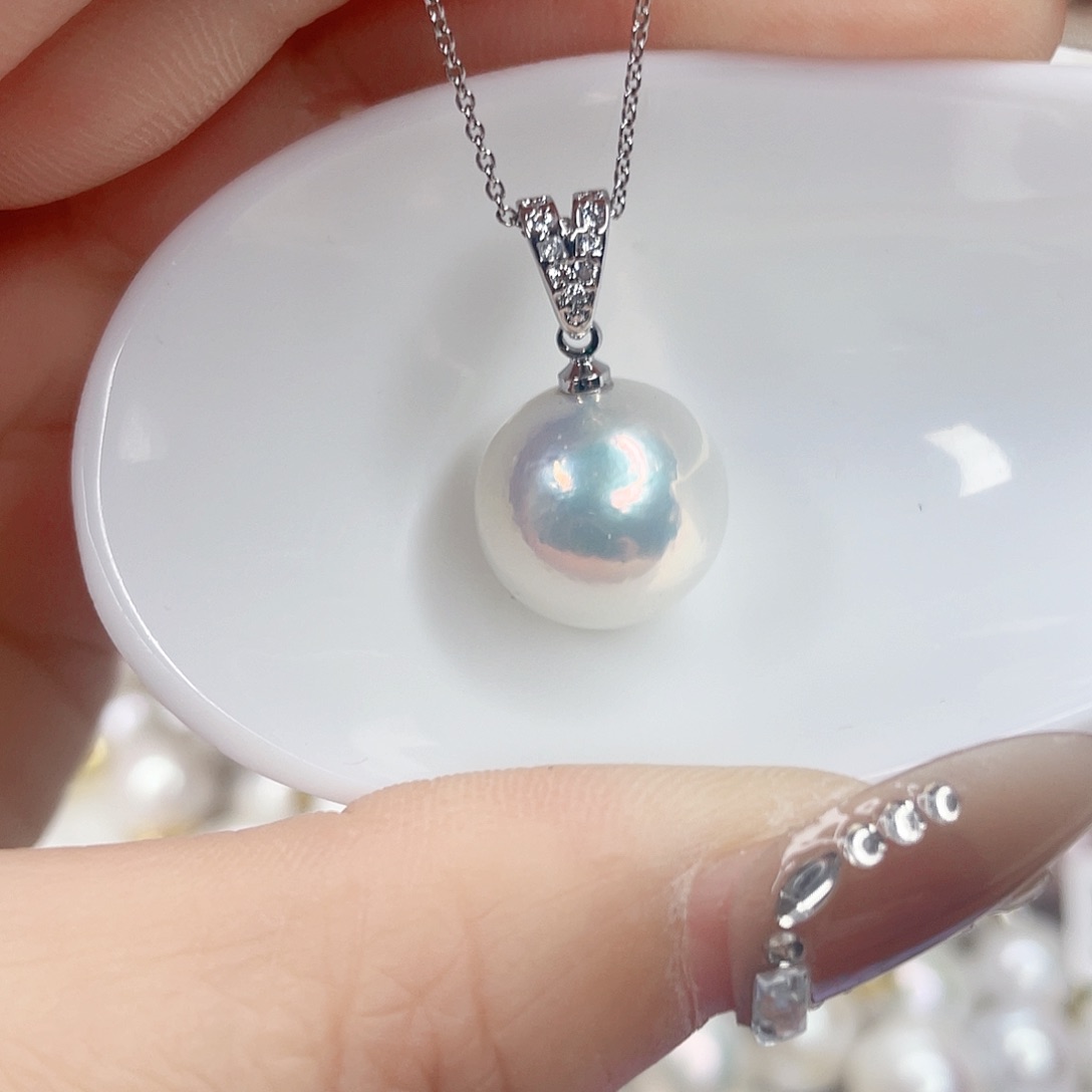 淡水珍珠吊坠(赠链)未镶嵌