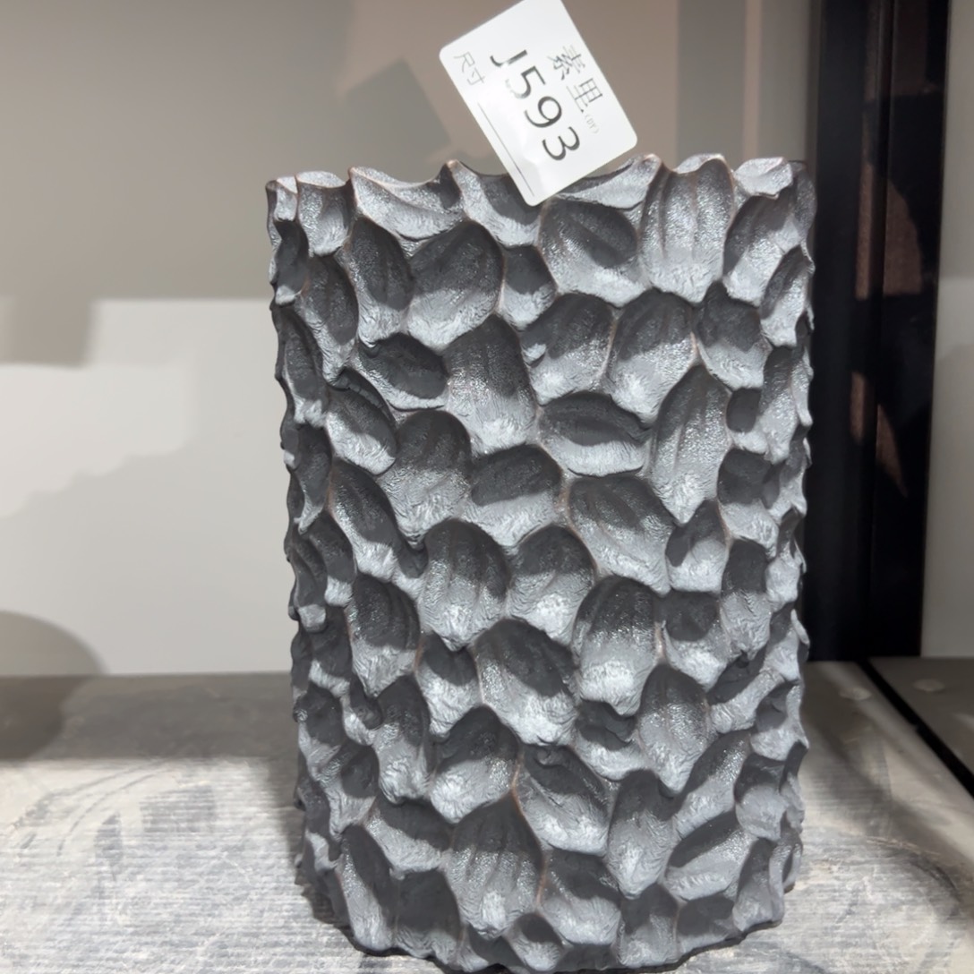 景德镇手工素里内面12.5高20瑕疵