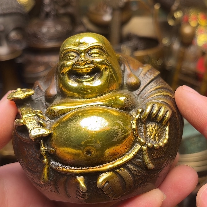 精美铜器批发档口