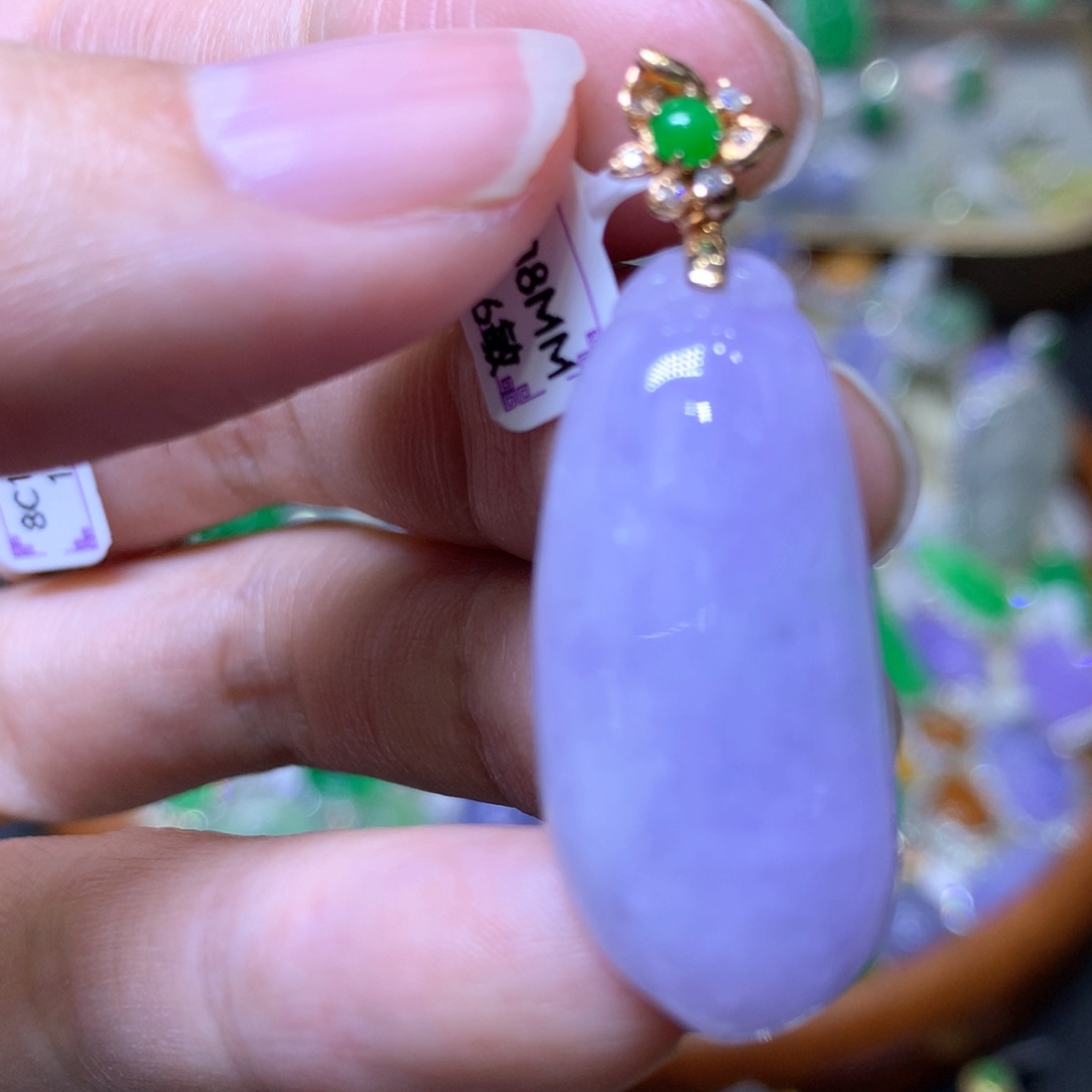 【闪购商品】翡翠颈饰18K金镶嵌翡翠吊坠项链