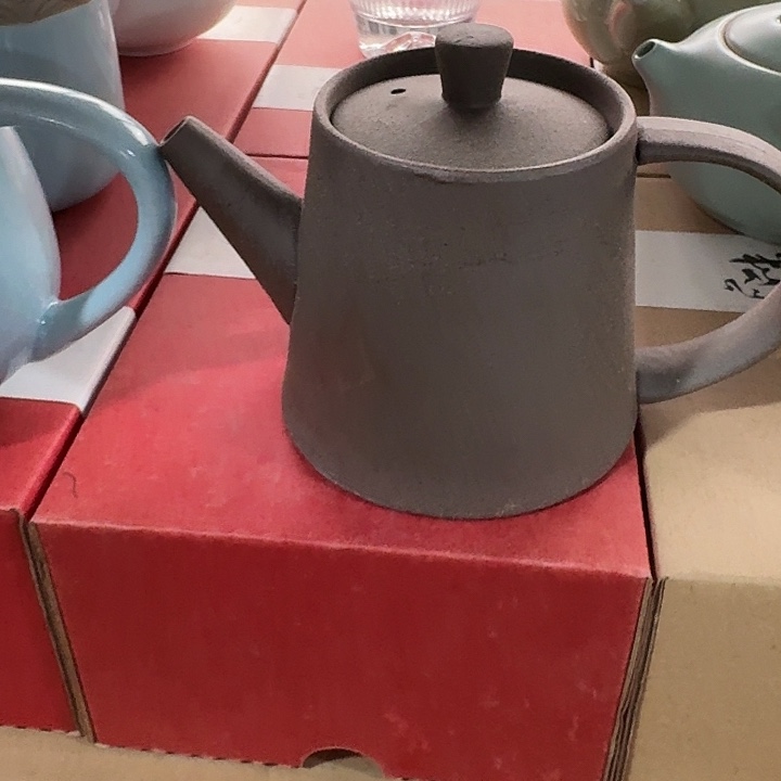 主人杯一个，瓷。。。