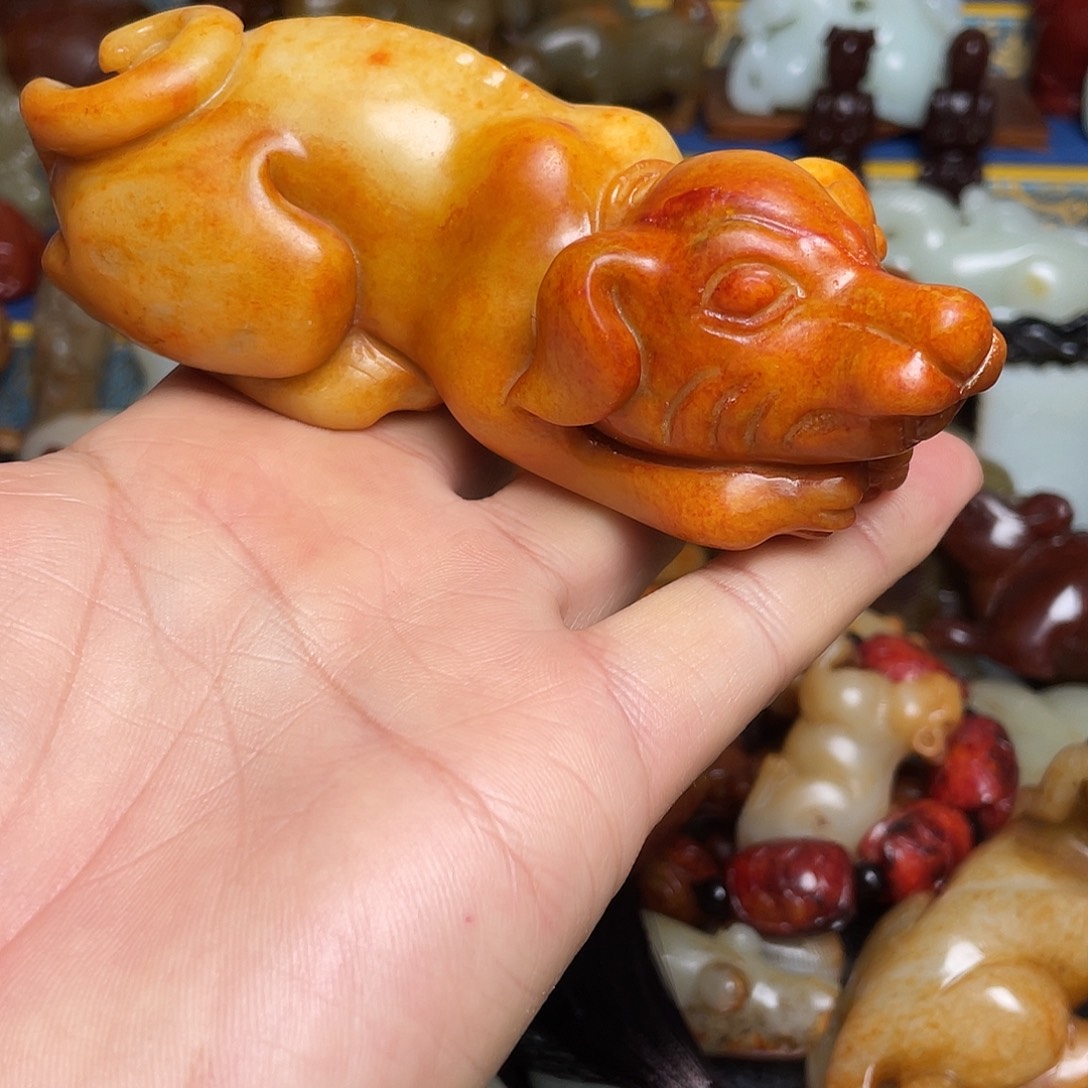 玉***人和田玉未镶嵌挂件