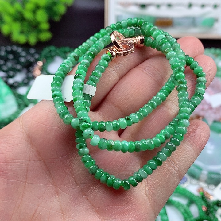 翡翠未镶嵌颈饰项链