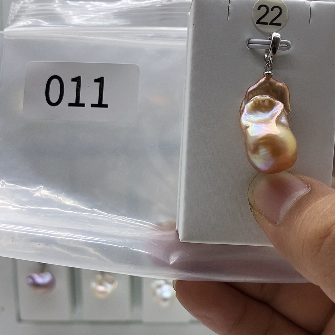 淡水珍珠合金颈饰