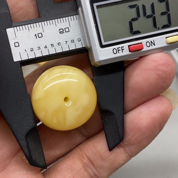 琥珀未镶嵌裸石墩子