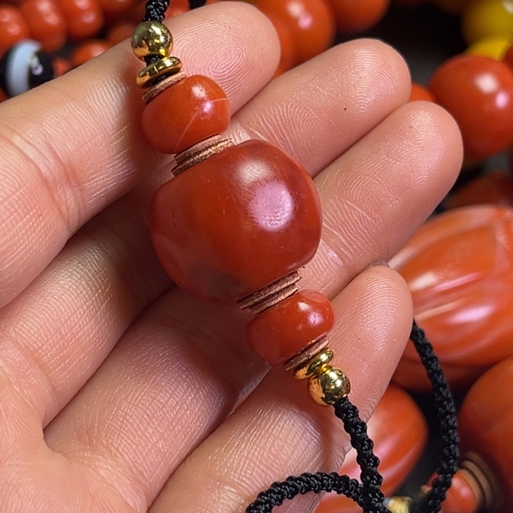 颈饰琉璃用****9琉璃………..