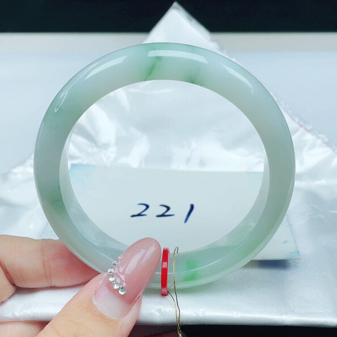 翡翠未镶嵌手镯 正圈57+