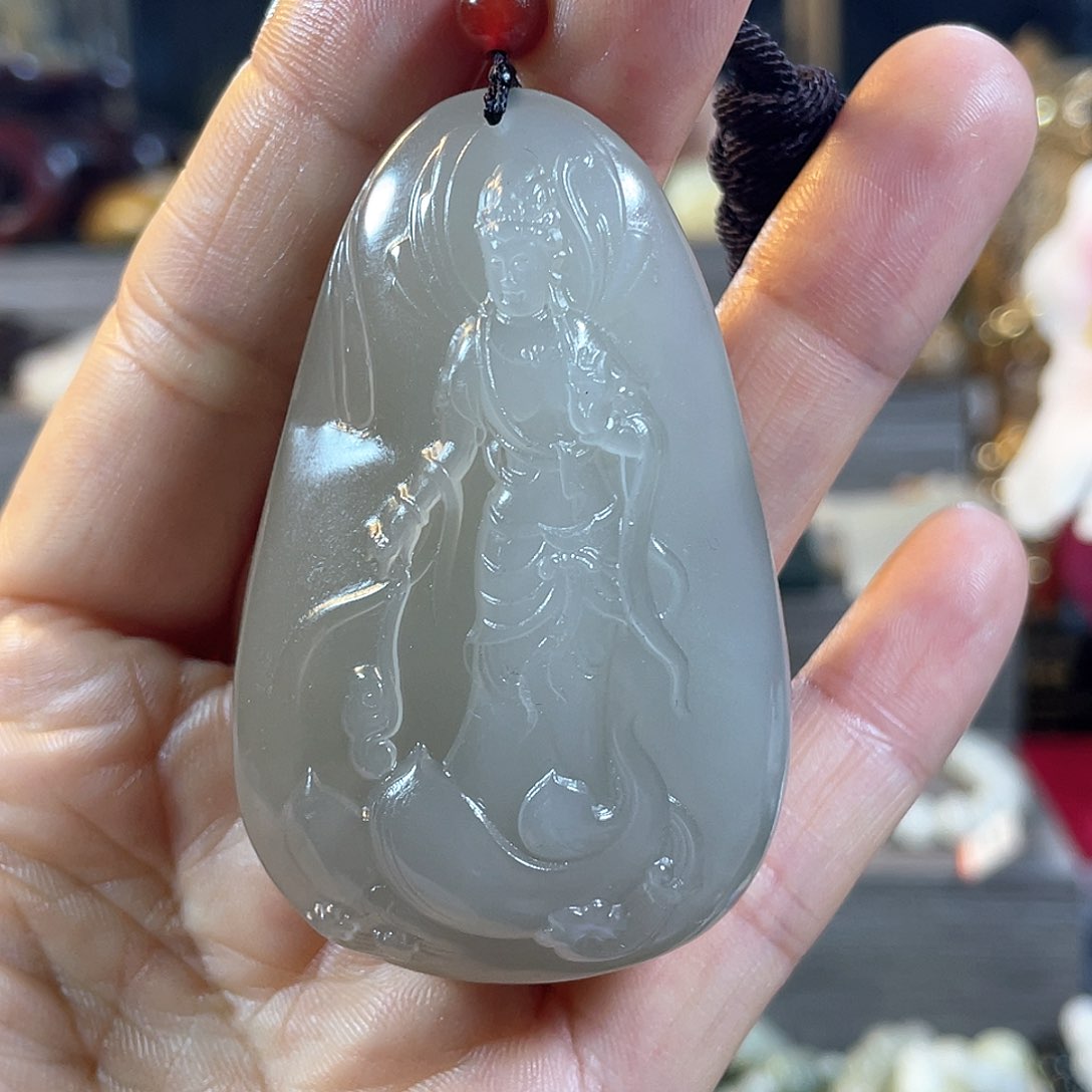 和田玉颈饰未镶嵌