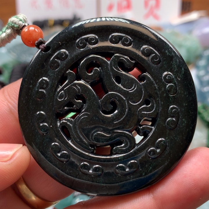 翡翠颈饰未镶嵌保真天然a货翡翠