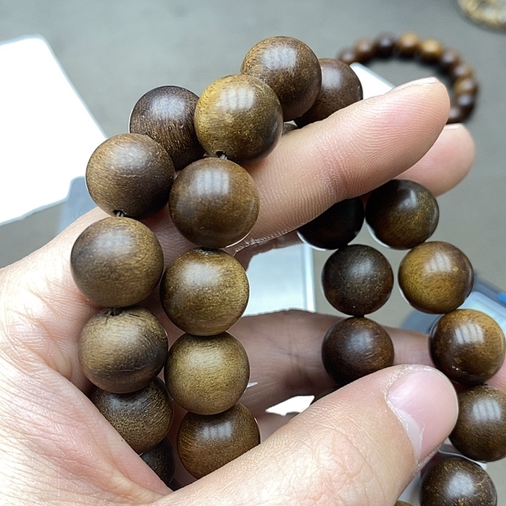 沉香沉香碎屑越南富森野生红土老料132号