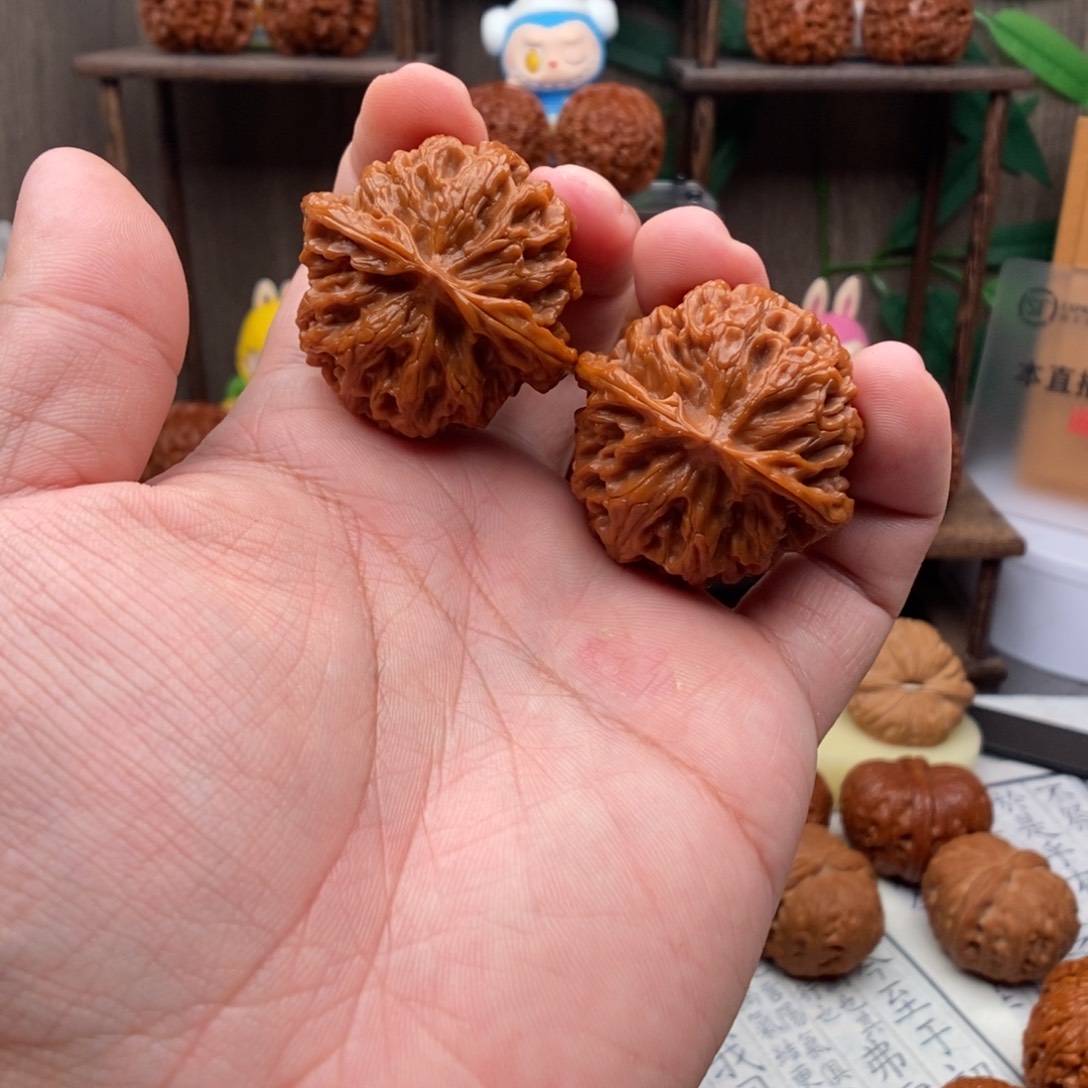邓***子把件文玩核桃40尺苹果园文玩核桃