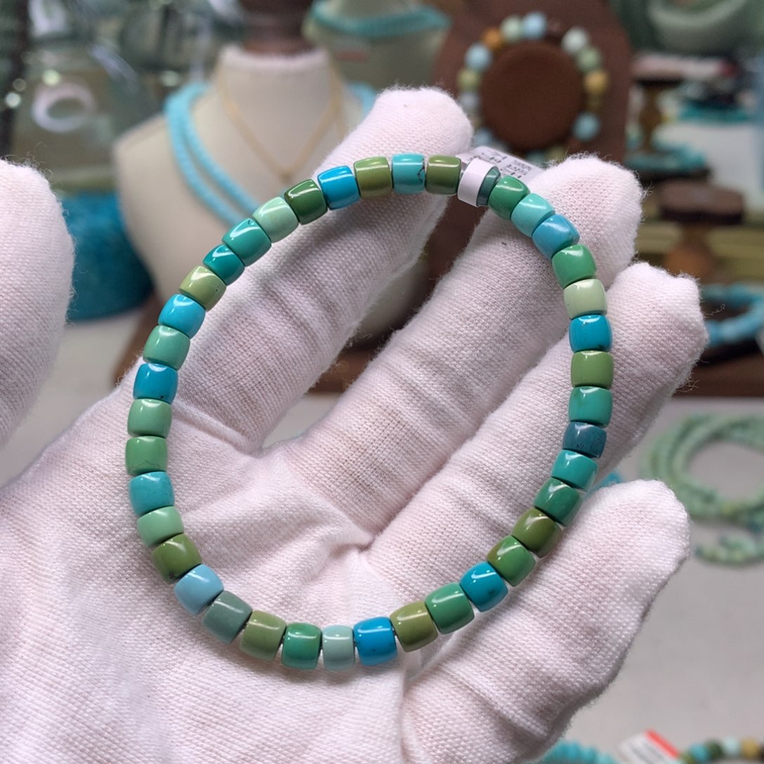 绿松石配饰未镶嵌