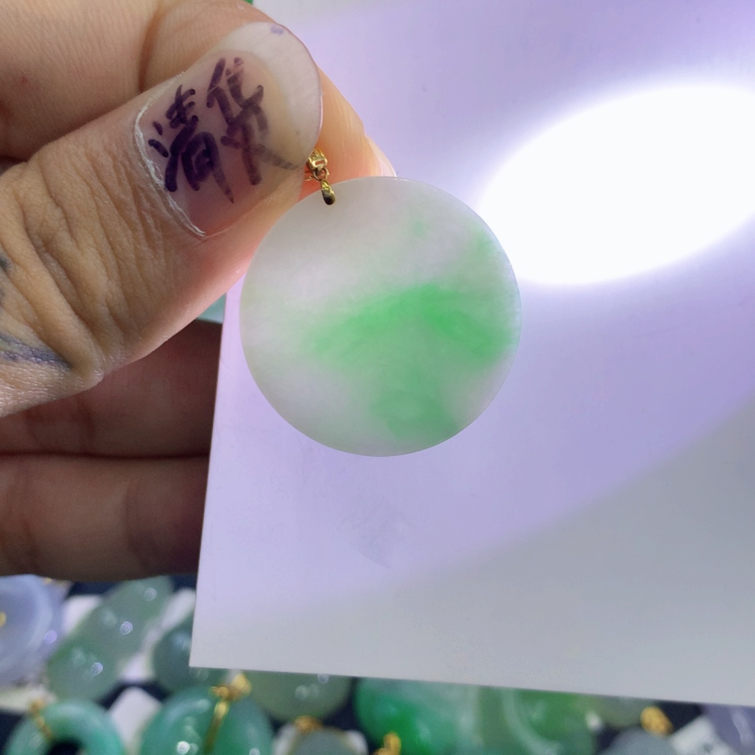 颈饰未镶嵌翡翠翡翠