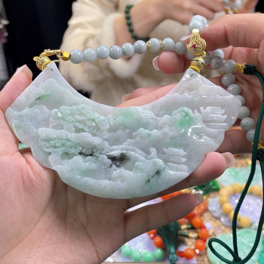 翡翠颈饰未镶嵌代编织