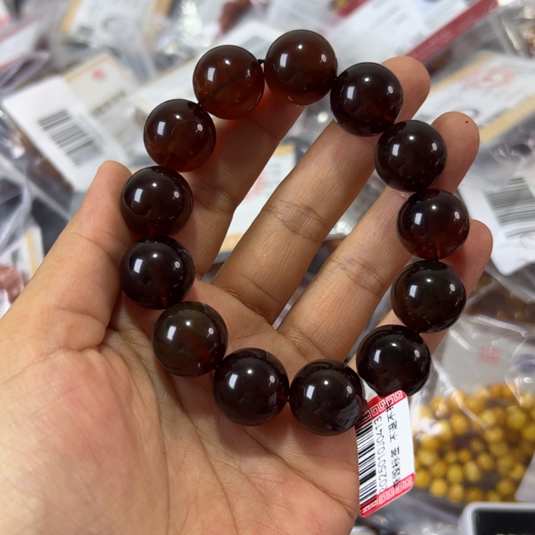 未镶嵌琥珀珠宝奇石738