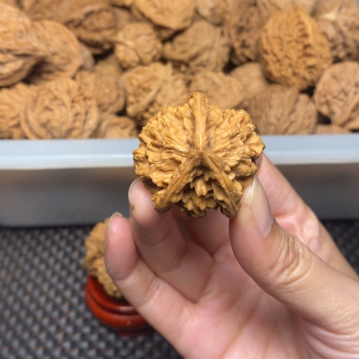 爱***m吊坠文玩核桃文玩核桃异形单只