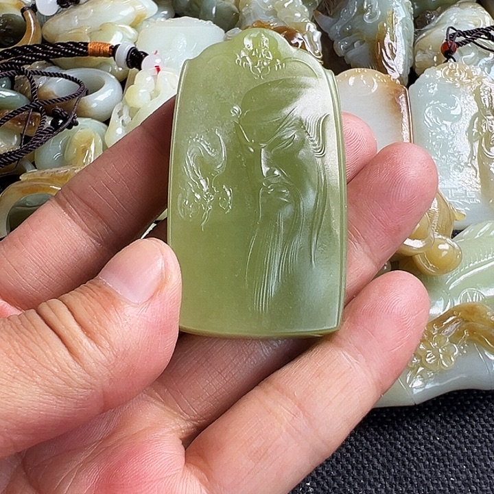 和田玉未镶嵌吊坠(不含链)