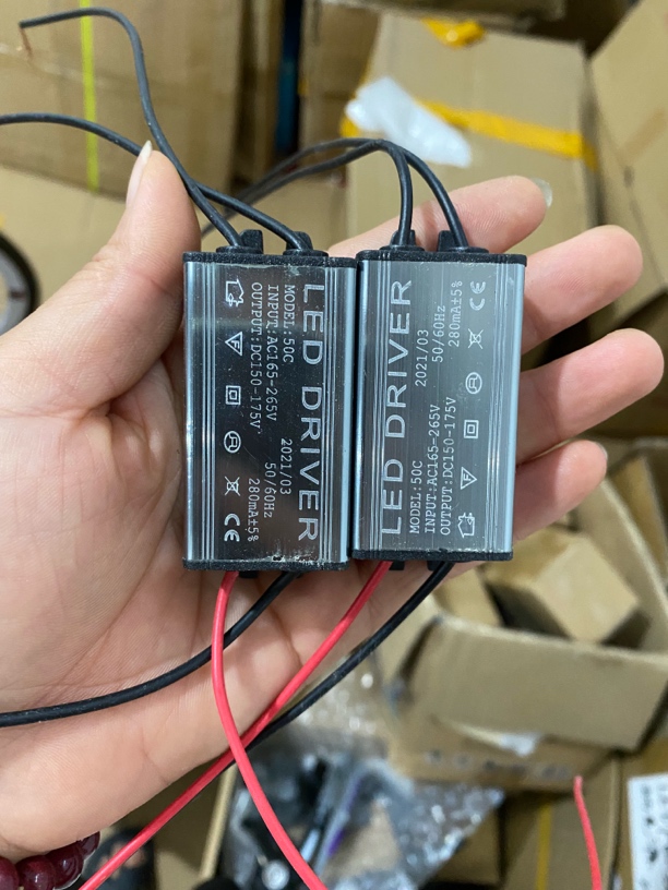 LED灯驱动库存发两个