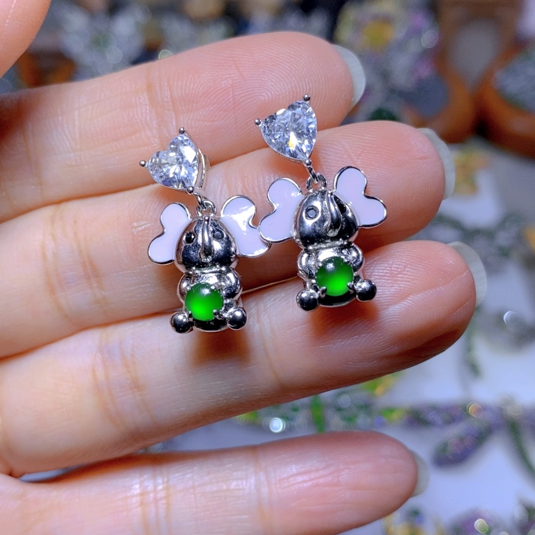 翡翠颈饰银S925镶嵌天然翡翠