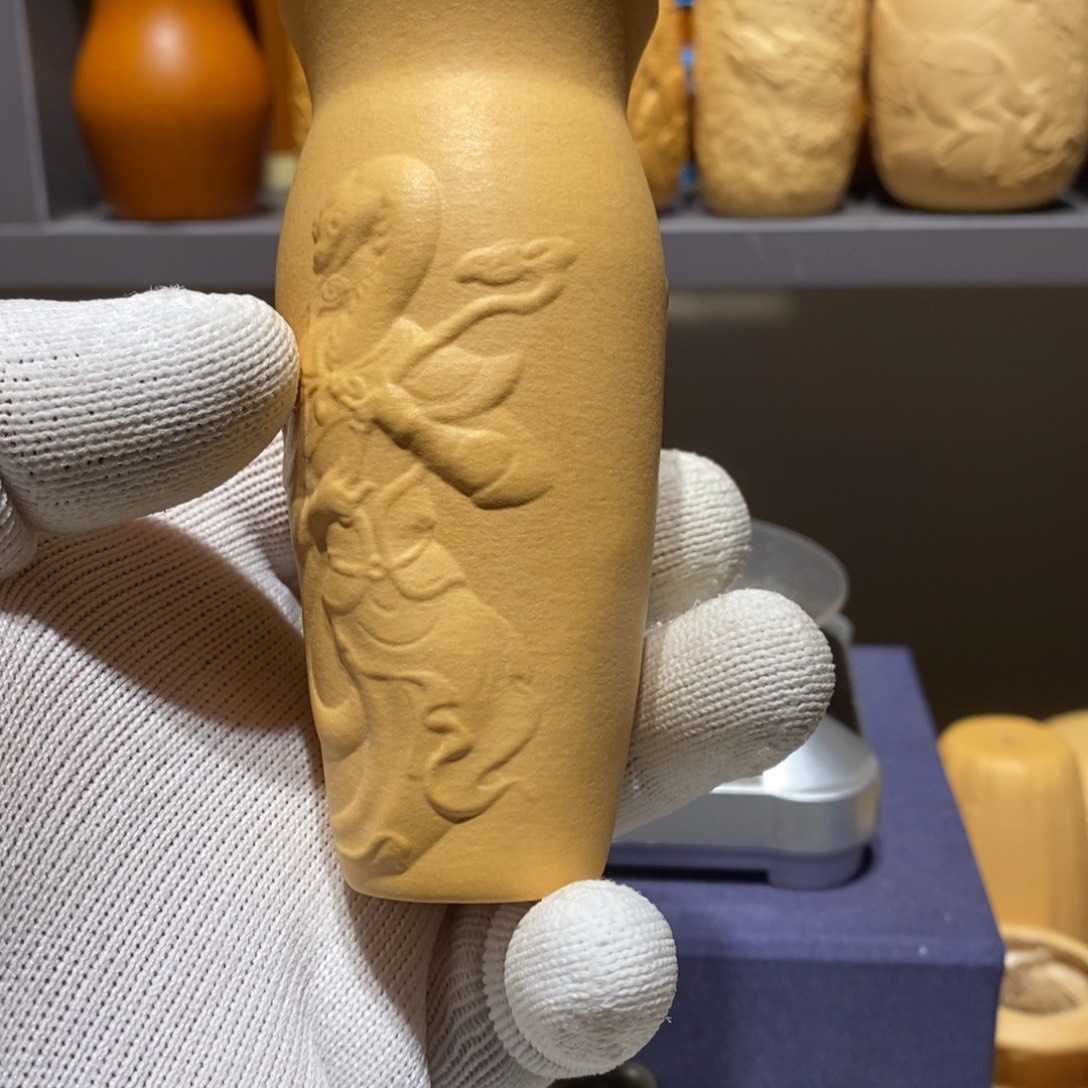 大叶紫檀（黑酸枝木类）