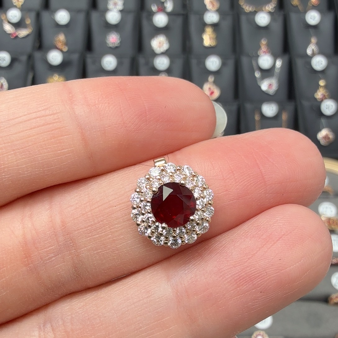 红宝石吊坠(不含链)18K金镶嵌轻奢豪华正圆鸽血红1.14克拉