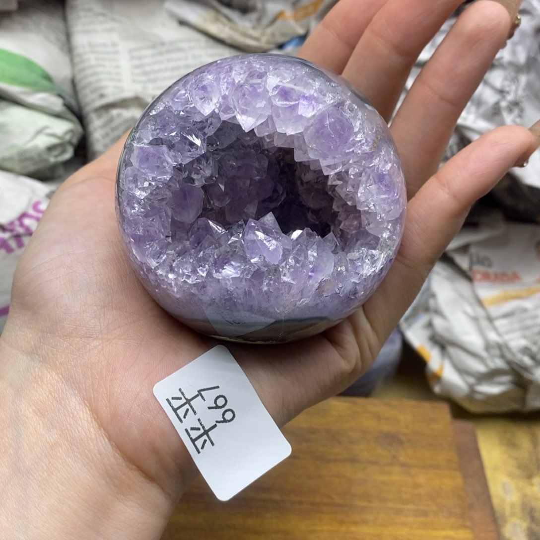 乌拉圭未镶嵌紫晶