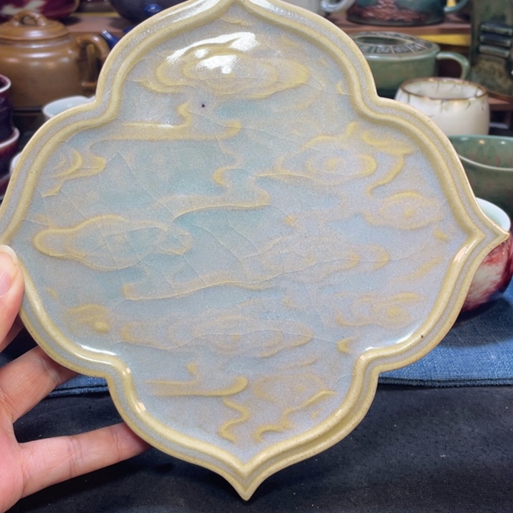 摆件钧瓷祥云壶承